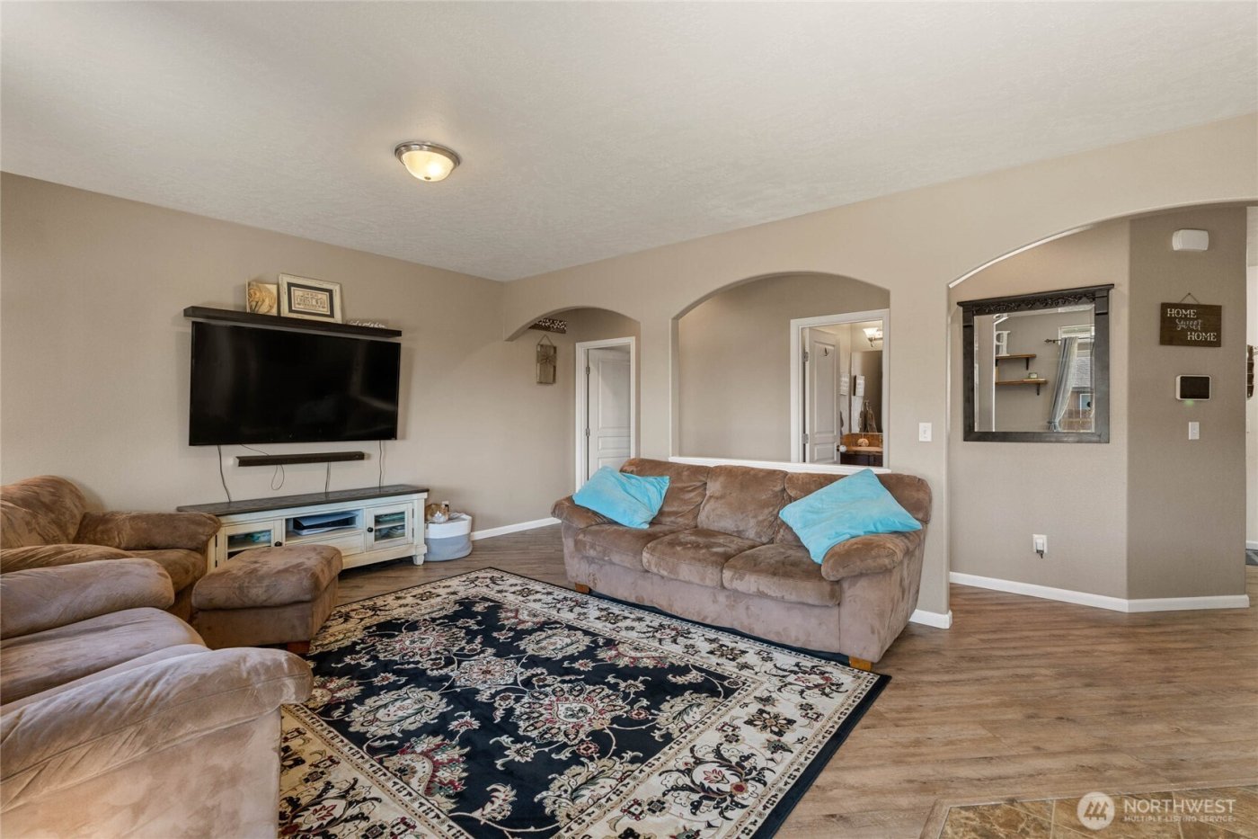 800 S Hamilton Road , Moses Lake, WA 98837