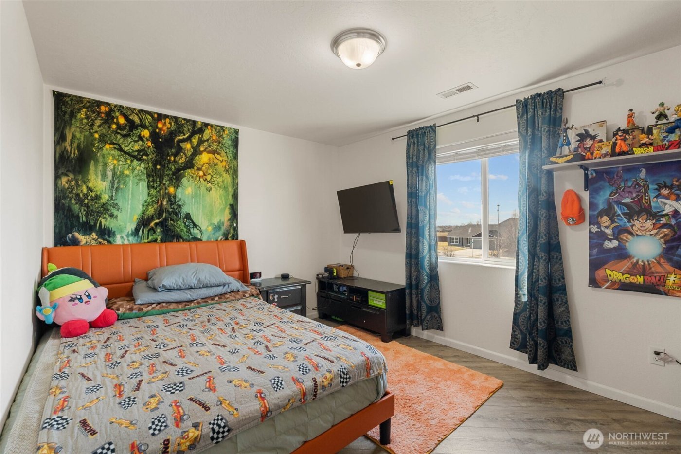 800 S Hamilton Road , Moses Lake, WA 98837