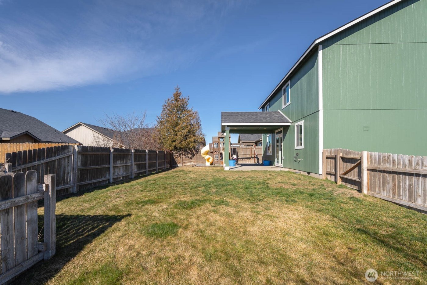 800 S Hamilton Road , Moses Lake, WA 98837