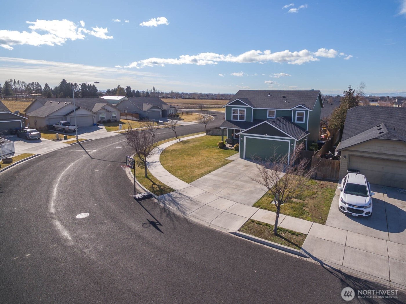 800 S Hamilton Road , Moses Lake, WA 98837