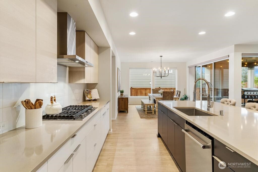 20308 SE 266th Street , Covington, WA 98042-6221