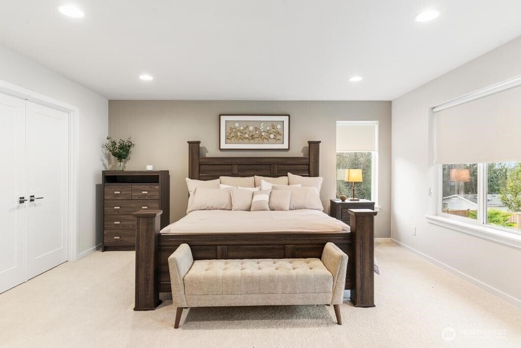 20308 SE 266th Street , Covington, WA 98042-6221