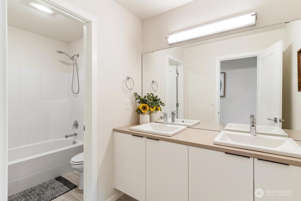 20308 SE 266th Street , Covington, WA 98042-6221