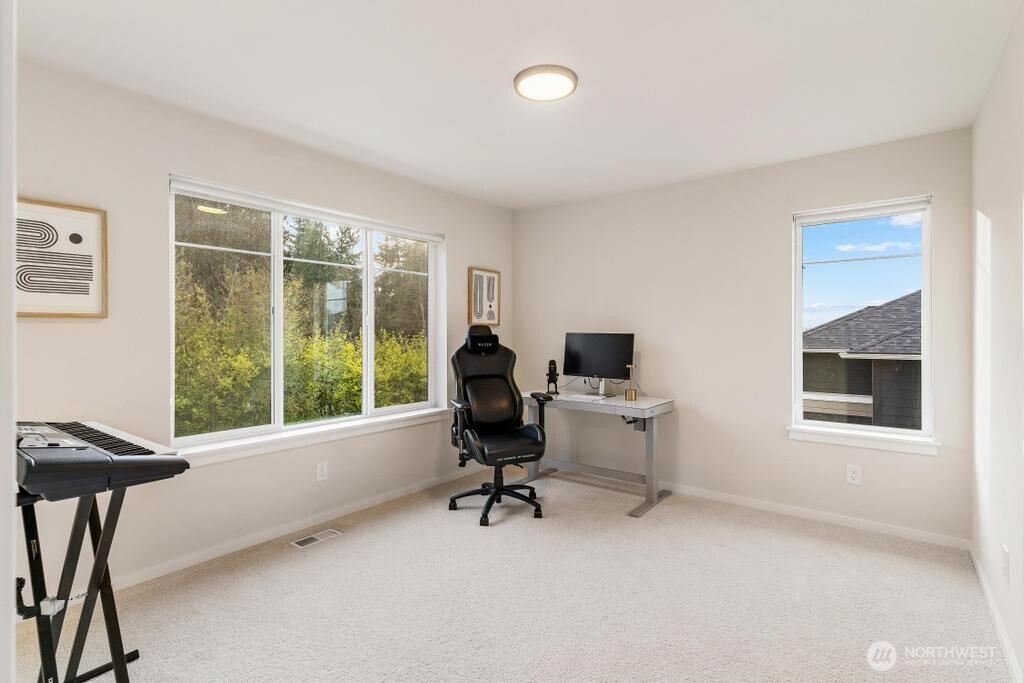 20308 SE 266th Street , Covington, WA 98042-6221