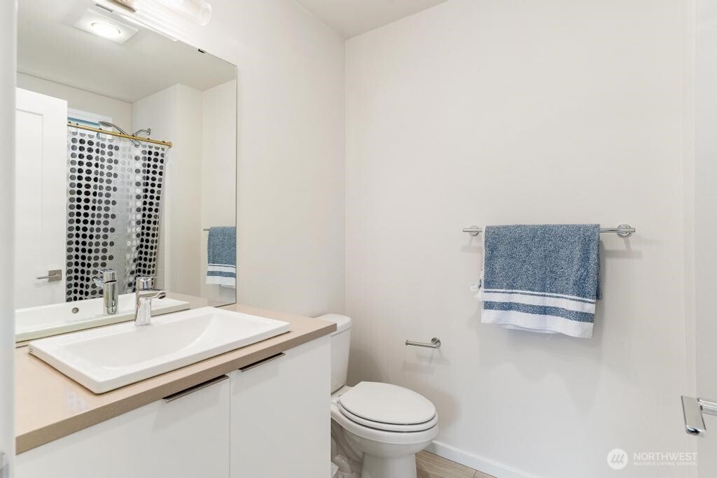 20308 SE 266th Street , Covington, WA 98042-6221