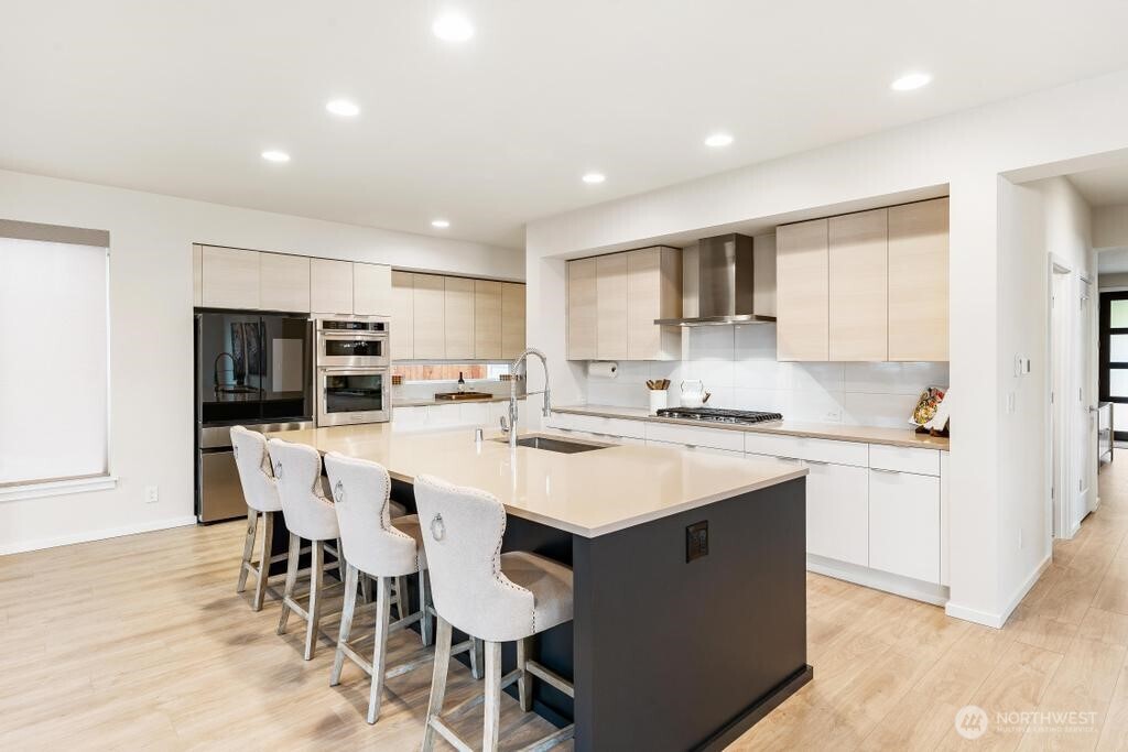 20308 SE 266th Street , Covington, WA 98042-6221