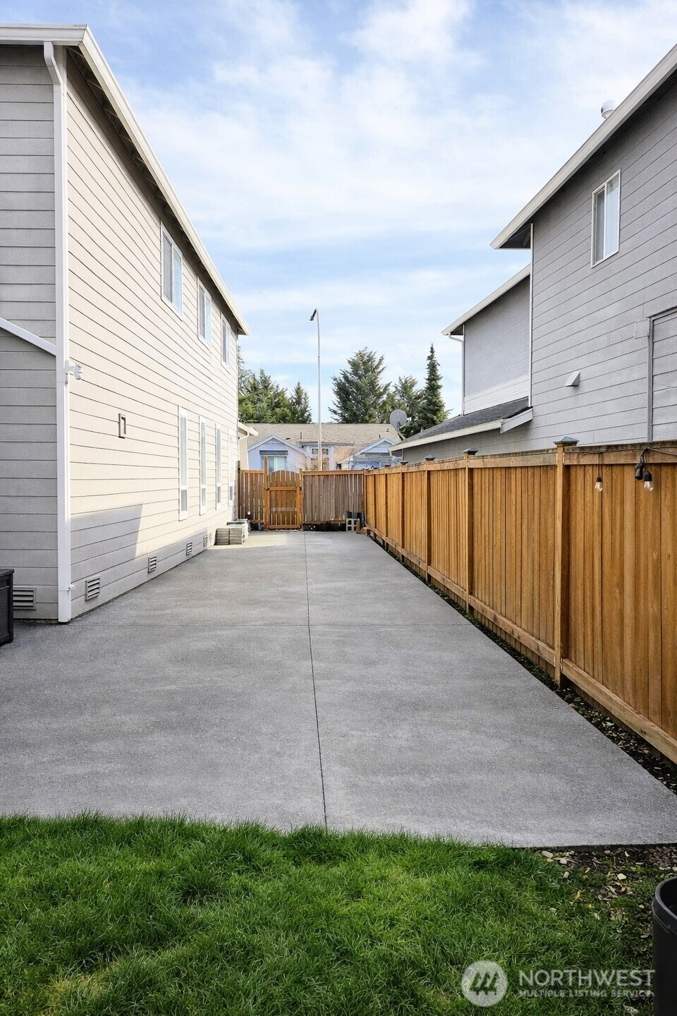 6107 Olive Avenue SE, Auburn, WA 98092