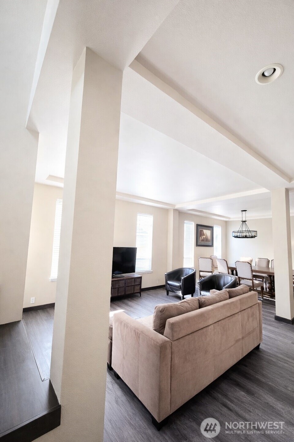 6107 Olive Avenue SE, Auburn, WA 98092