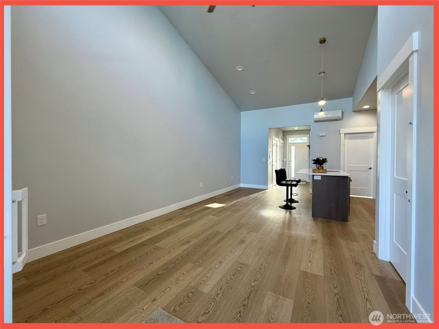 609 Sunset Avenue NE, Ocean Shores, WA 98569