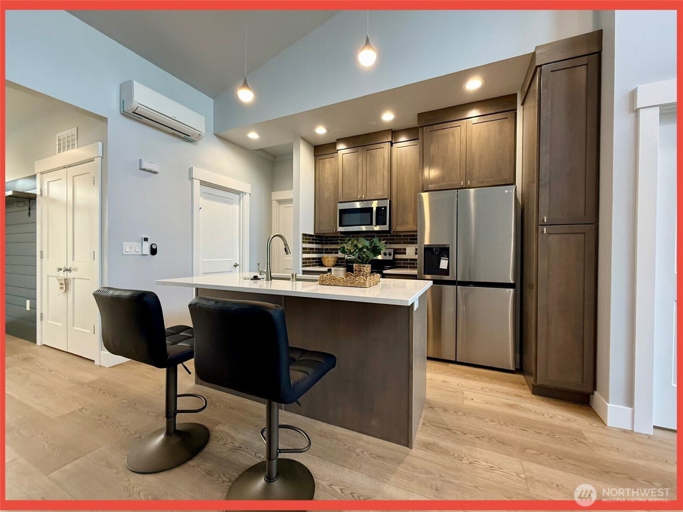 609 Sunset Avenue NE, Ocean Shores, WA 98569