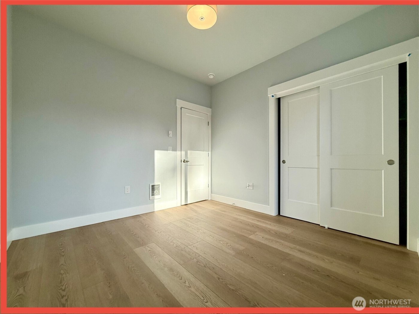 609 Sunset Avenue NE, Ocean Shores, WA 98569