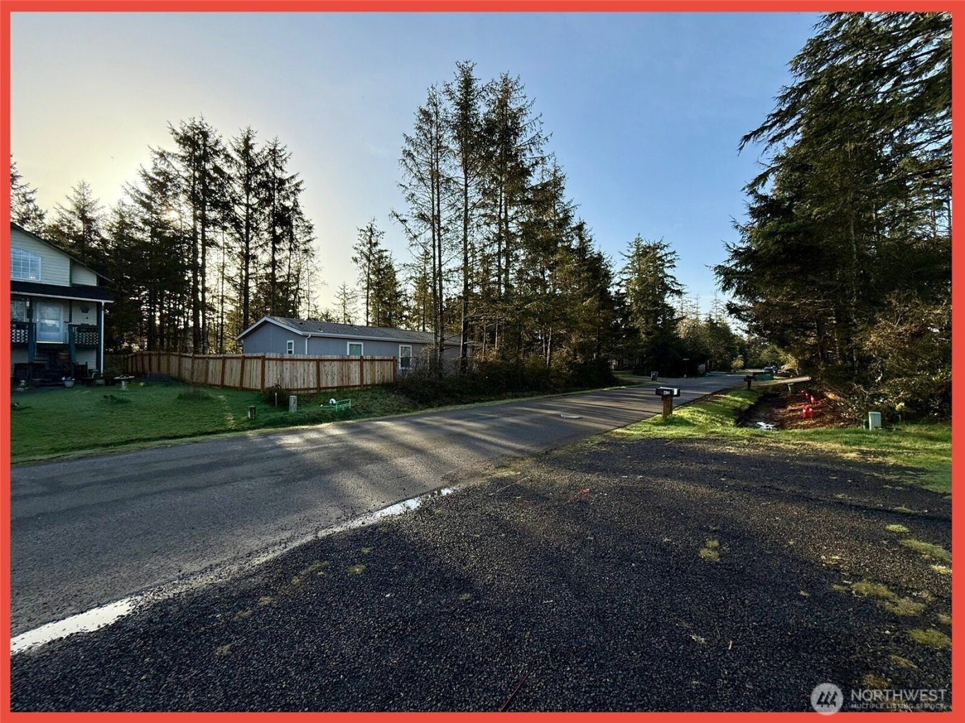 609 Sunset Avenue NE, Ocean Shores, WA 98569