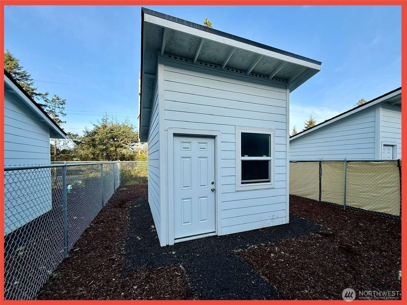 609 Sunset Avenue NE, Ocean Shores, WA 98569