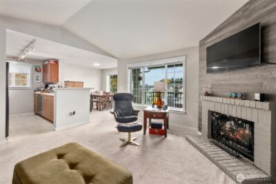 12404 E Gibson Road #H301, Everett, WA 98204