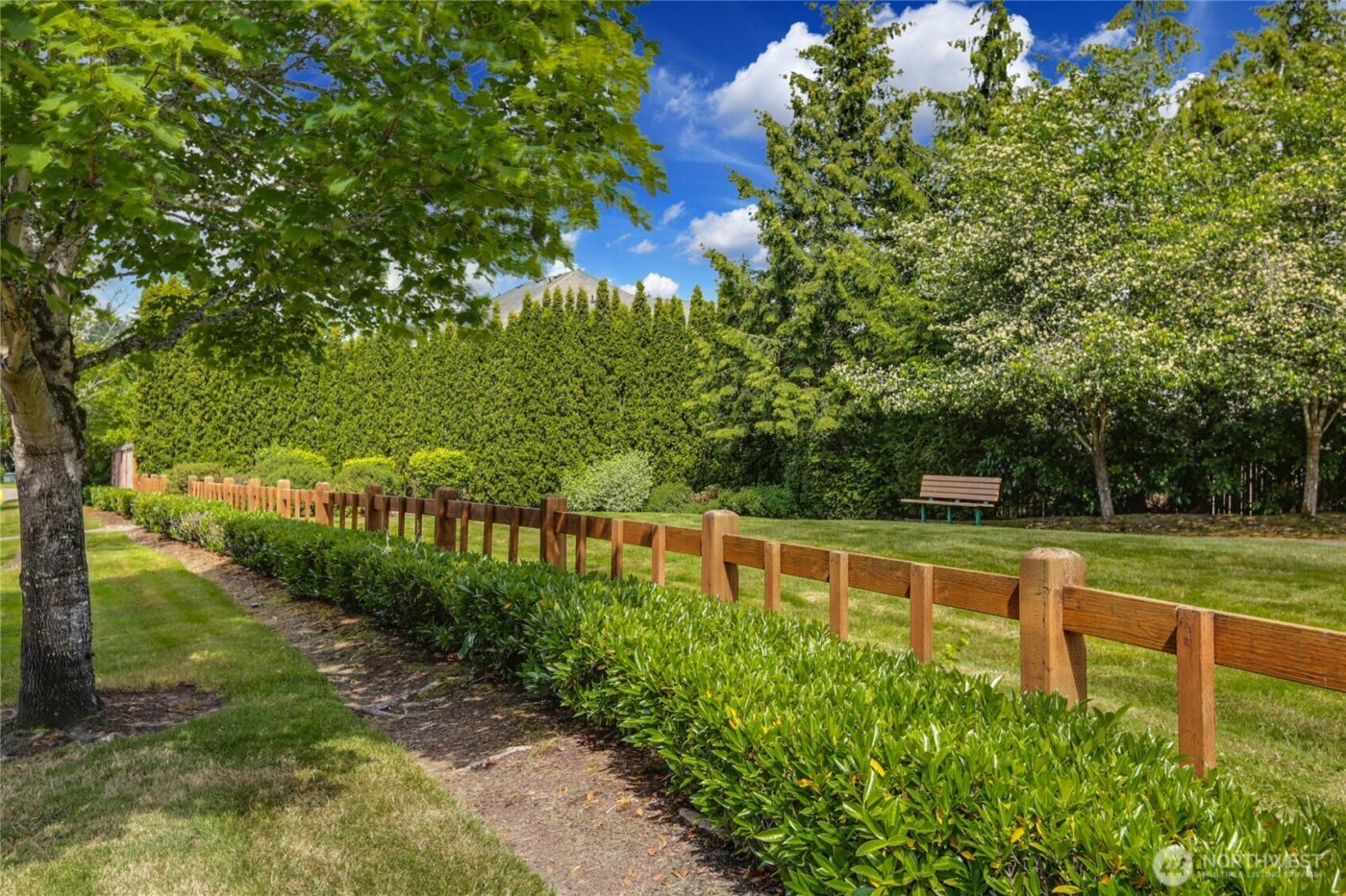 26734 SE 9th Way , Sammamish, WA 98075