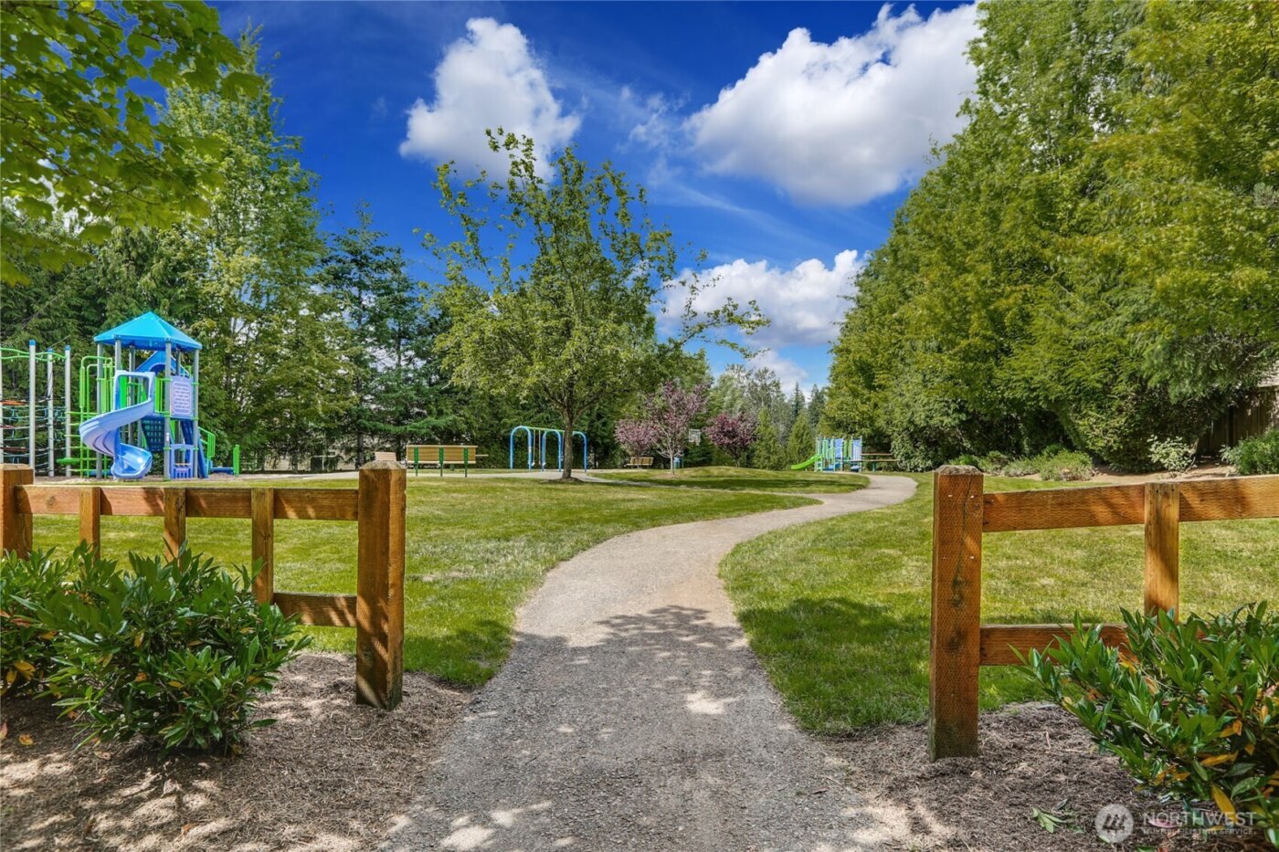 26734 SE 9th Way , Sammamish, WA 98075