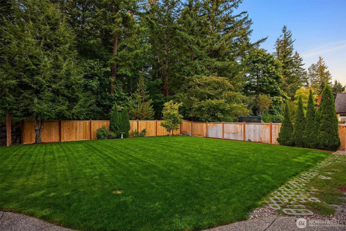 26734 SE 9th Way , Sammamish, WA 98075