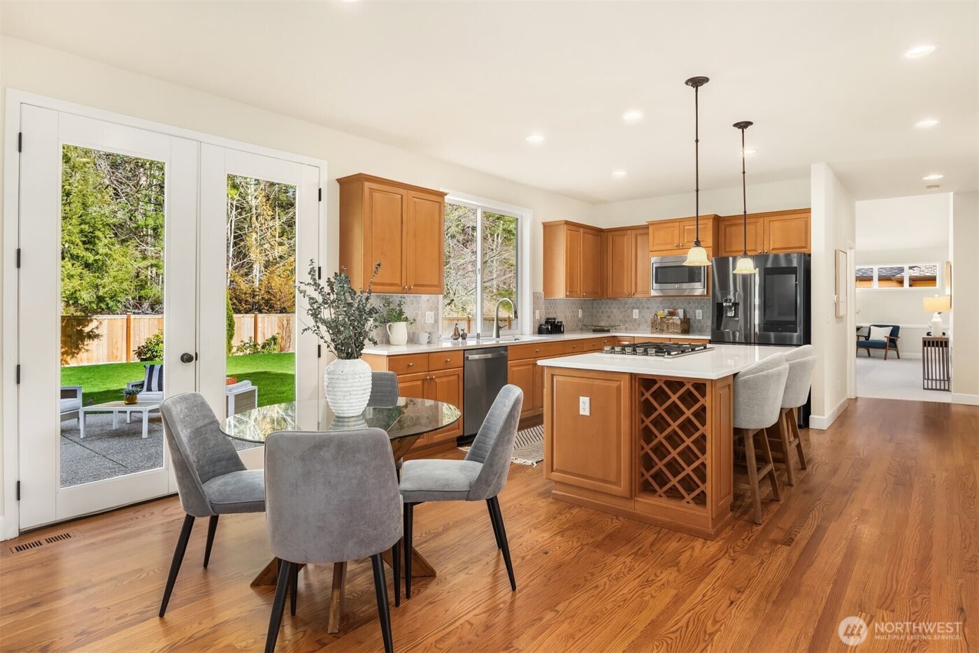 26734 SE 9th Way , Sammamish, WA 98075