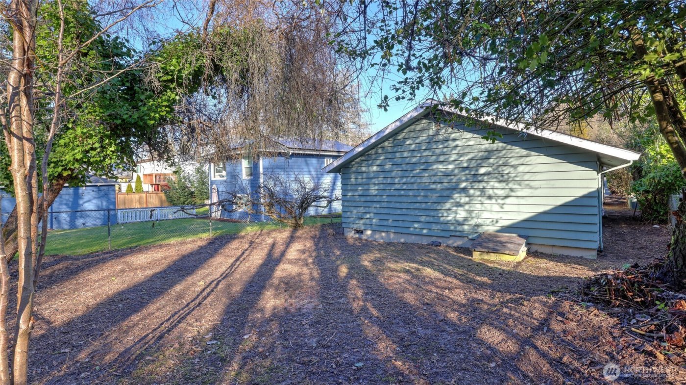 4721 26th Avenue SW, Seattle, WA 98106-1322