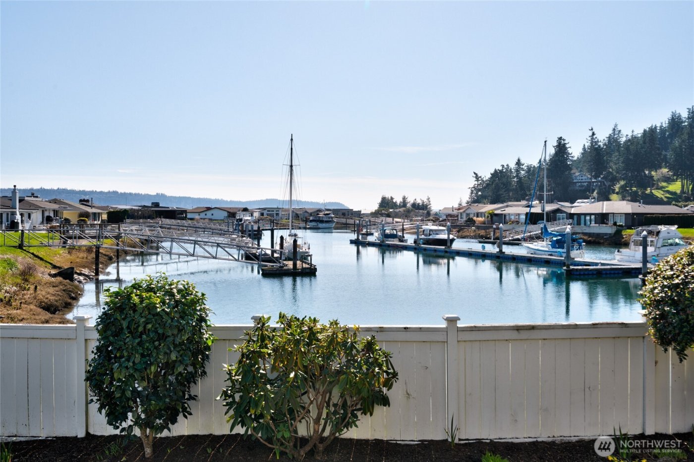 2251 Mariner Beach Drive , Oak Harbor, WA 98277