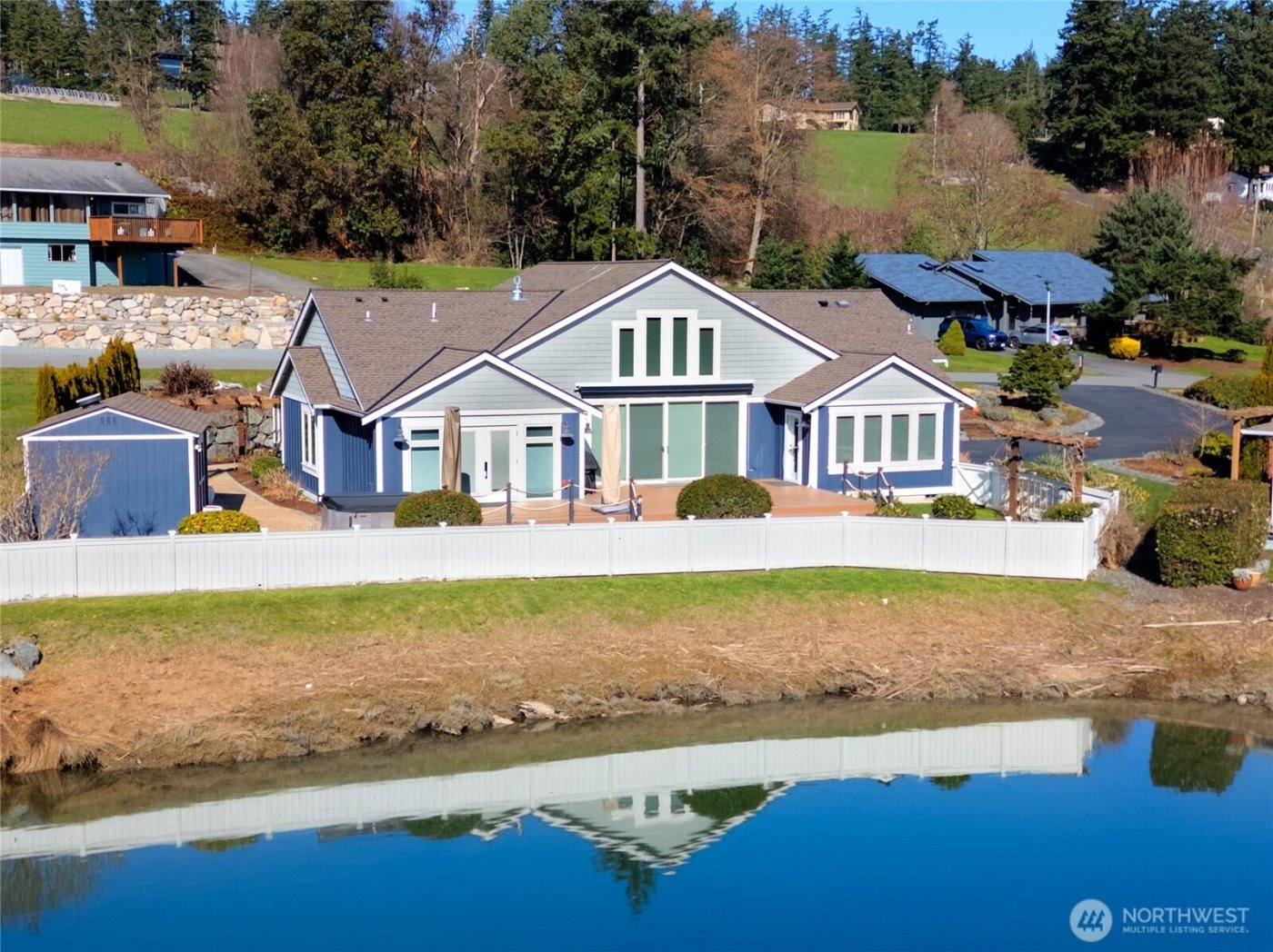2251 Mariner Beach Drive , Oak Harbor, WA 98277