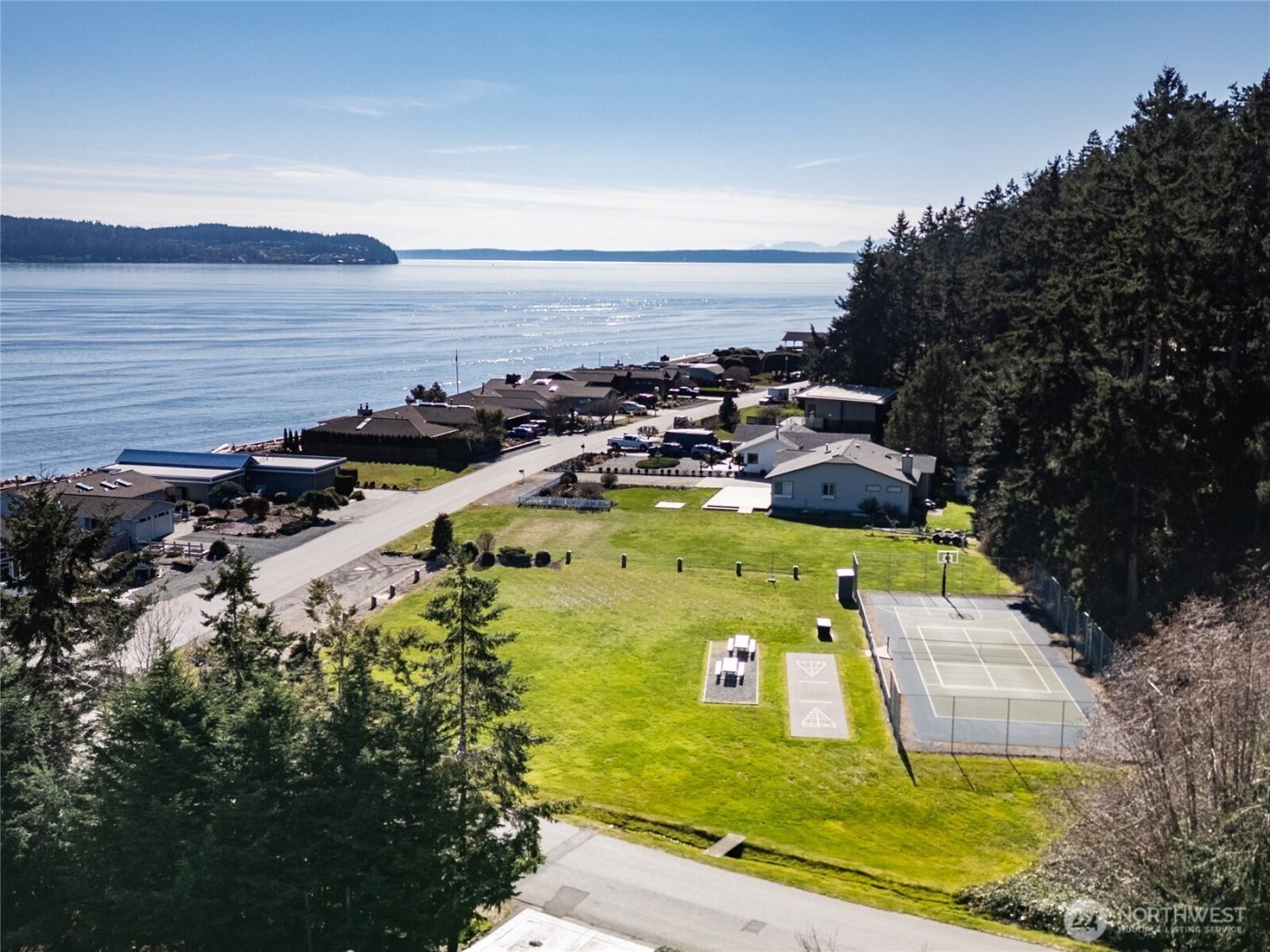 2251 Mariner Beach Drive , Oak Harbor, WA 98277