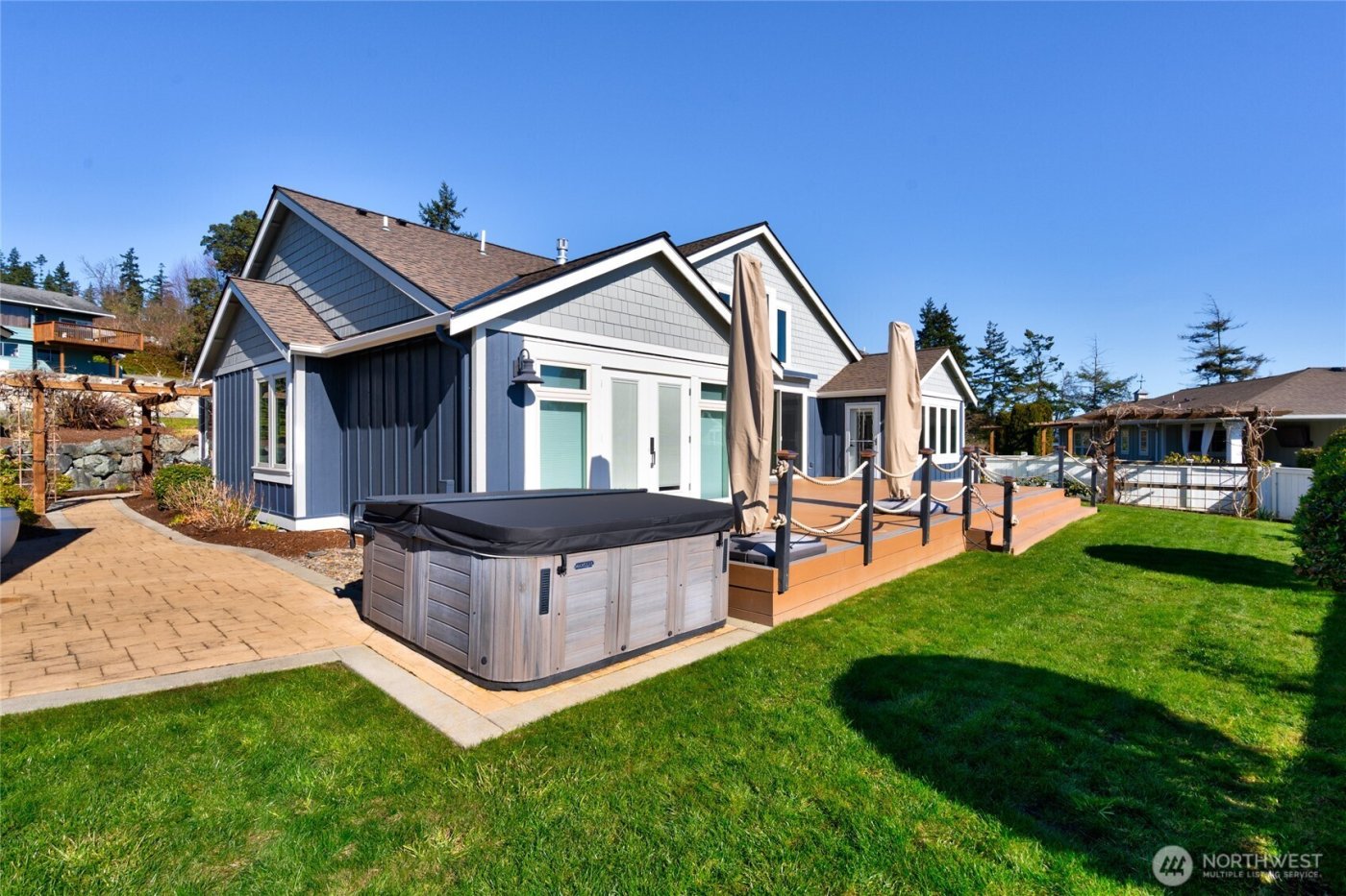 2251 Mariner Beach Drive , Oak Harbor, WA 98277