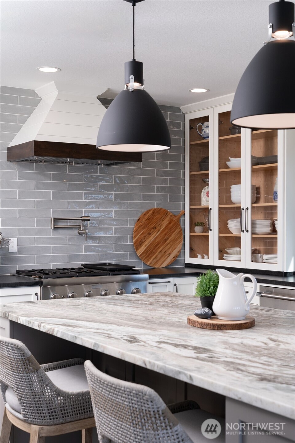 2251 Mariner Beach Drive , Oak Harbor, WA 98277