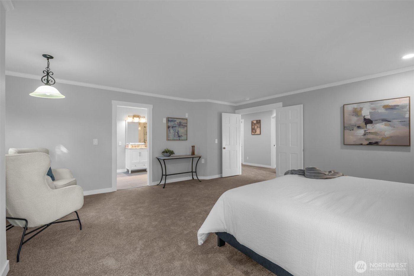 6121 140th Court NE, Redmond, WA 98052