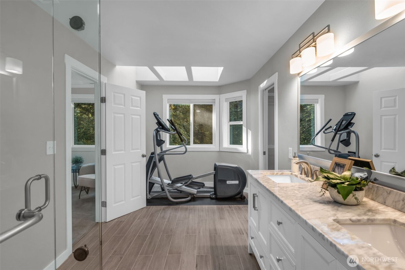 6121 140th Court NE, Redmond, WA 98052