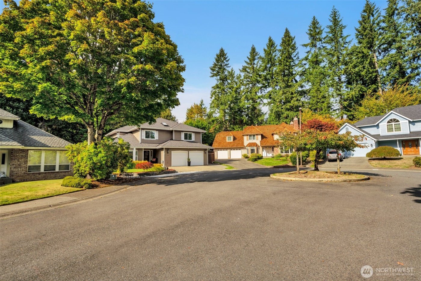 6121 140th Court NE, Redmond, WA 98052