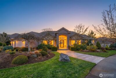 2305 NW Douglas Street , Camas, WA 98607 - Photo 2