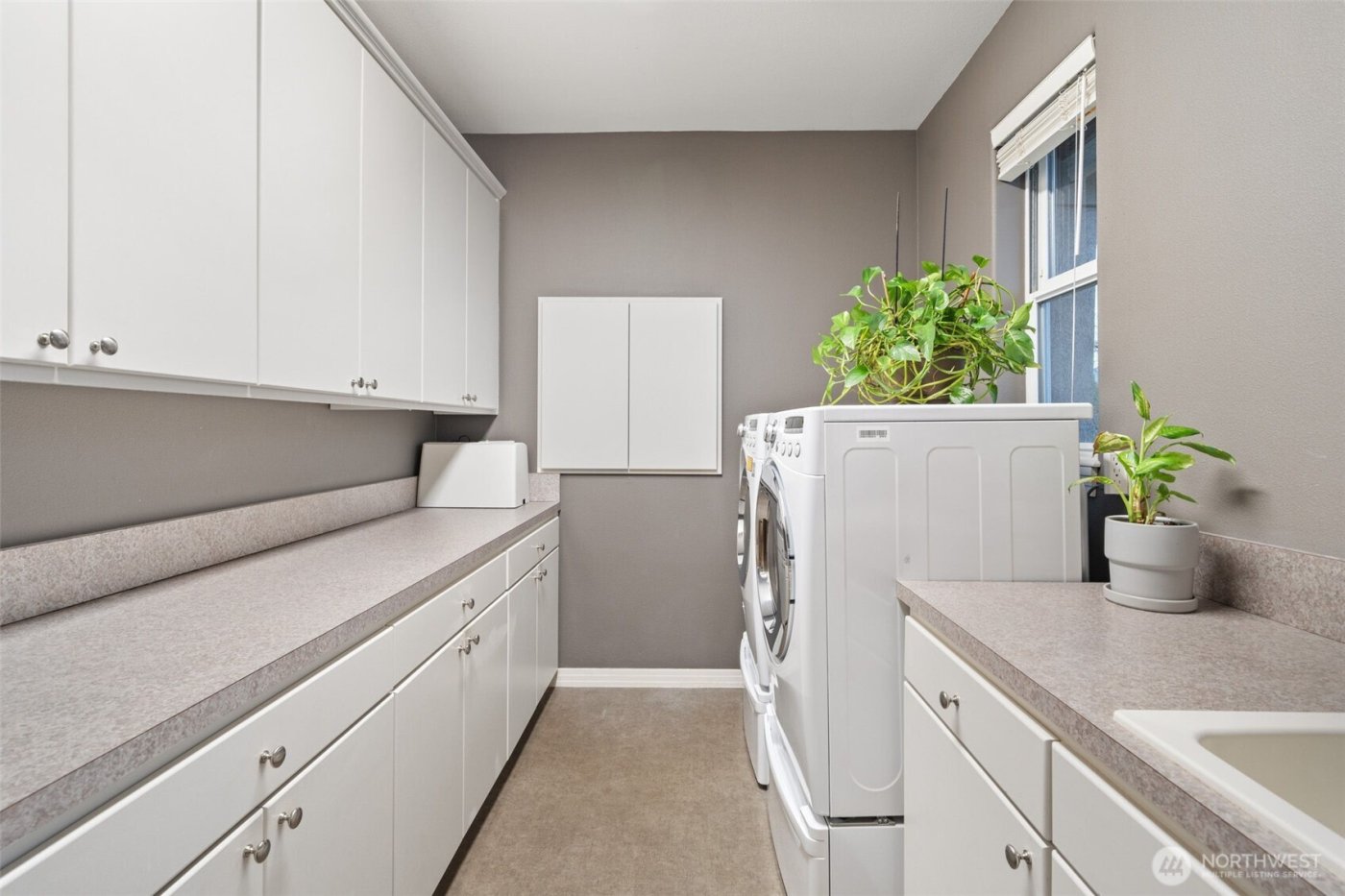 2305 NW Douglas Street , Camas, WA 98607