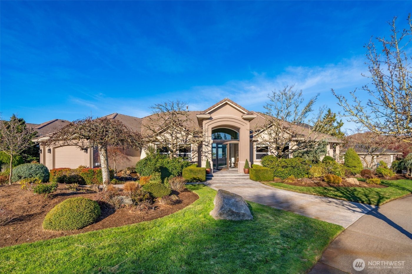 2305 NW Douglas Street , Camas, WA 98607