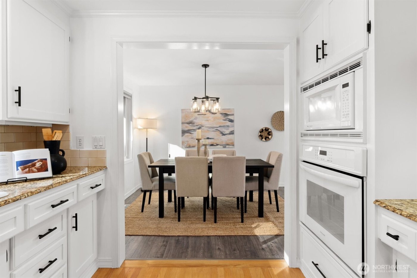 14423 75th Avenue NE, Kirkland, WA 98034-4930