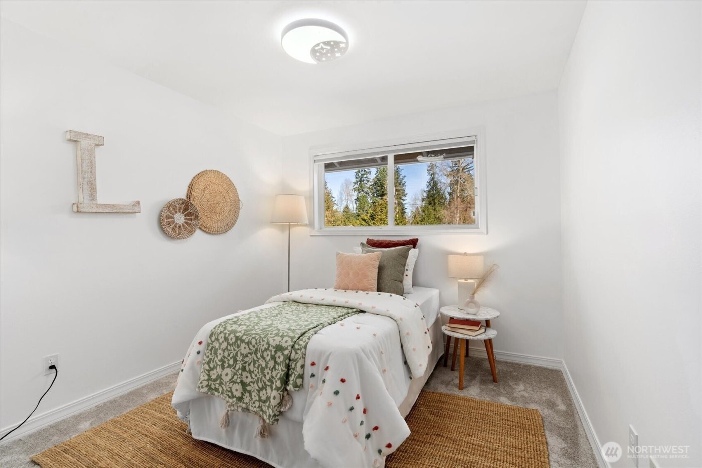 14423 75th Avenue NE, Kirkland, WA 98034-4930