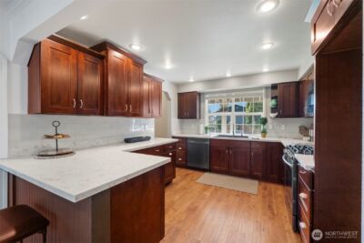 11002 SE 220th Place , Kent, WA 98031 - Photo 3
