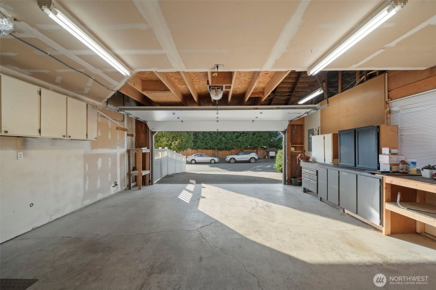 11002 SE 220th Place , Kent, WA 98031