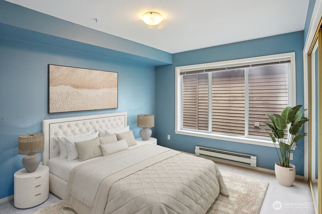 12034 15th Avenue NE #204, Seattle, WA 98125