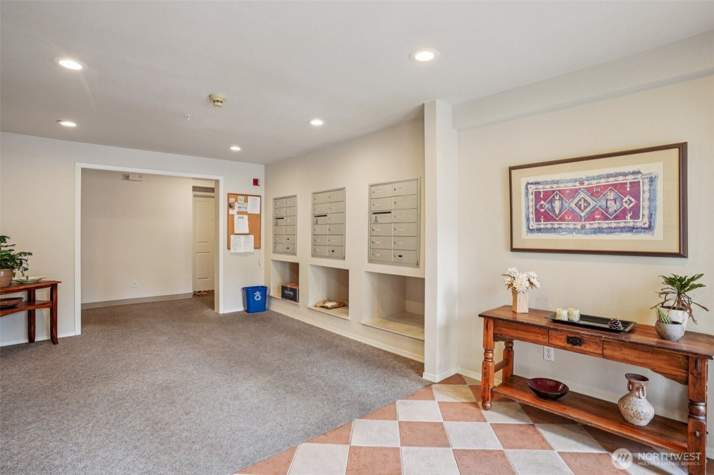 12034 15th Avenue NE #204, Seattle, WA 98125