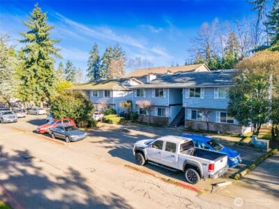3201 S 208th Street , SeaTac, WA 98198