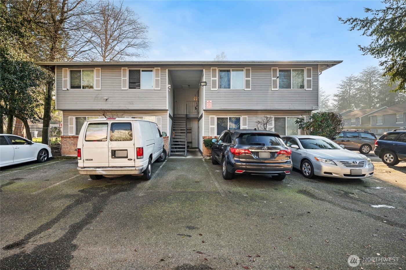 3201 S 208th Street , SeaTac, WA 98198