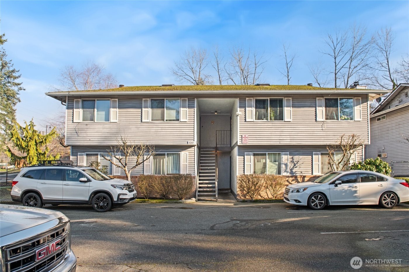 3201 S 208th Street , SeaTac, WA 98198