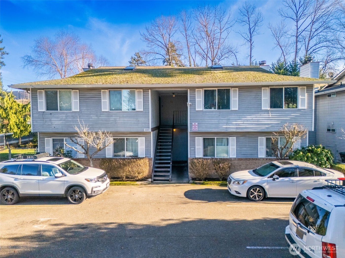 3201 S 208th Street , SeaTac, WA 98198