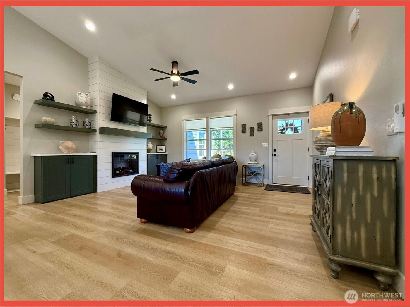 247 Clover Creek Avenue NW, Ocean Shores, WA 98569