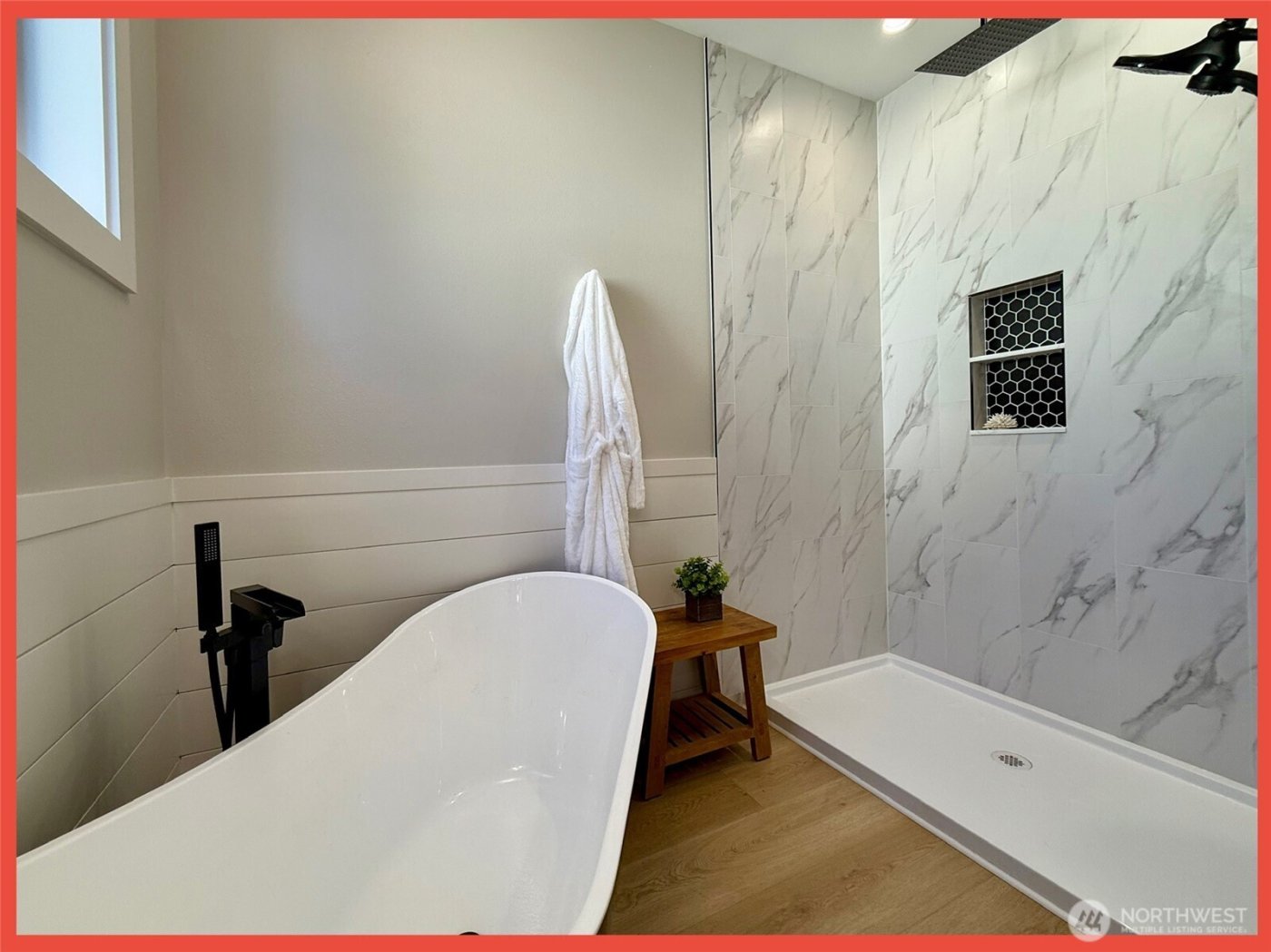 247 Clover Creek Avenue NW, Ocean Shores, WA 98569