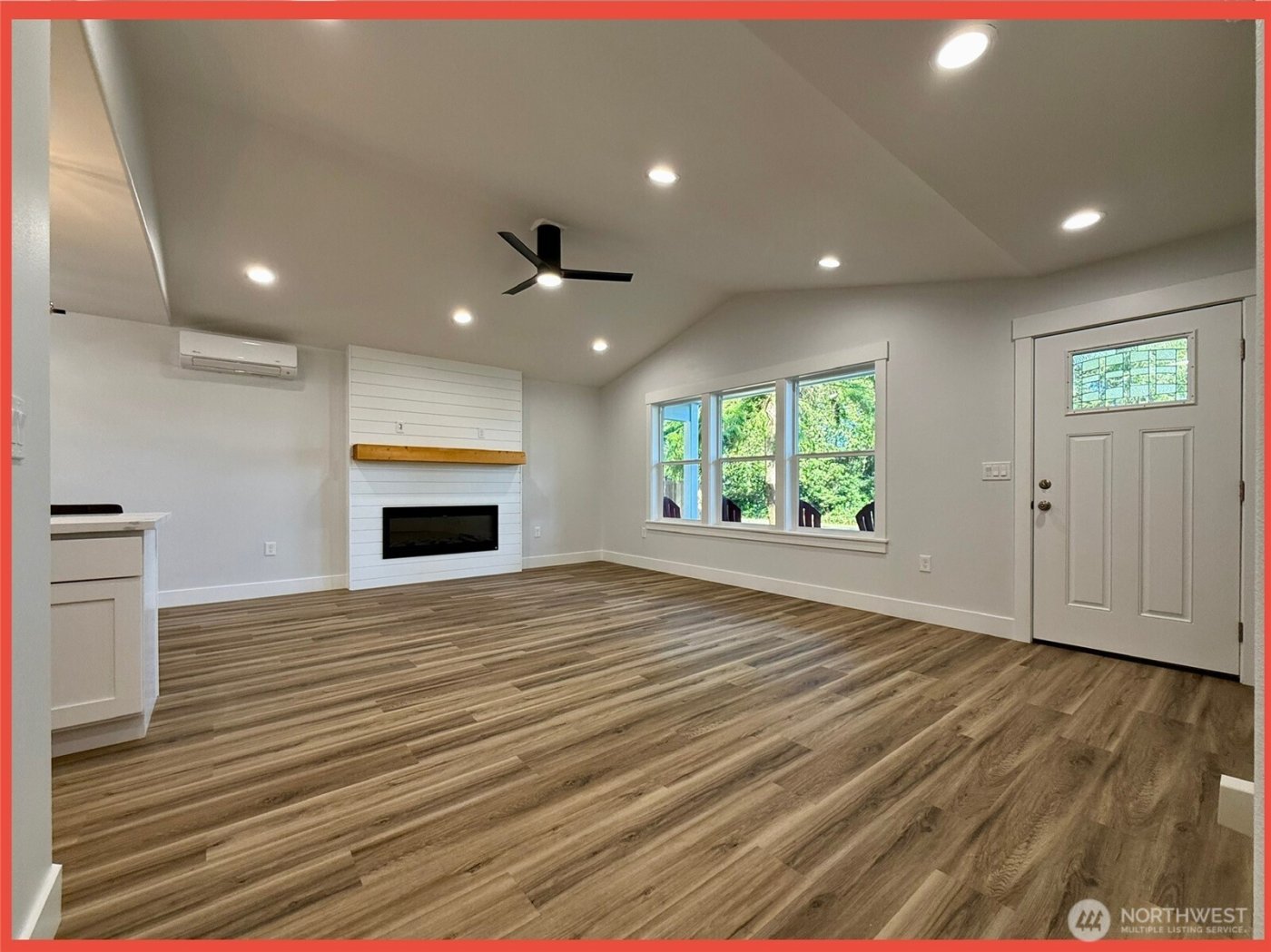 611 Weatherwax Loop NE, Ocean Shores, WA 98569