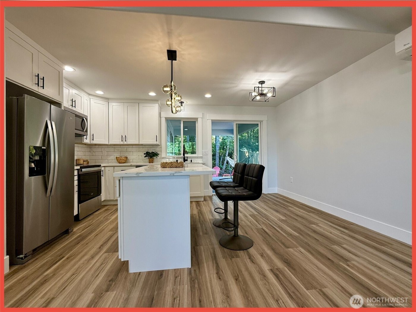 611 Weatherwax Loop NE, Ocean Shores, WA 98569