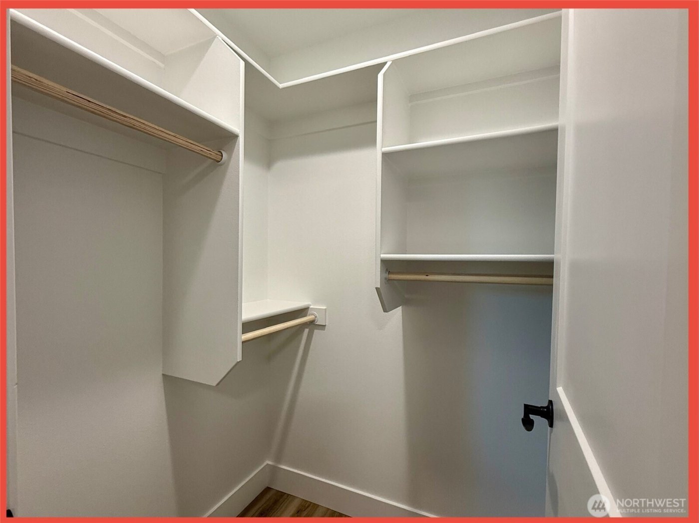 611 Weatherwax Loop NE, Ocean Shores, WA 98569