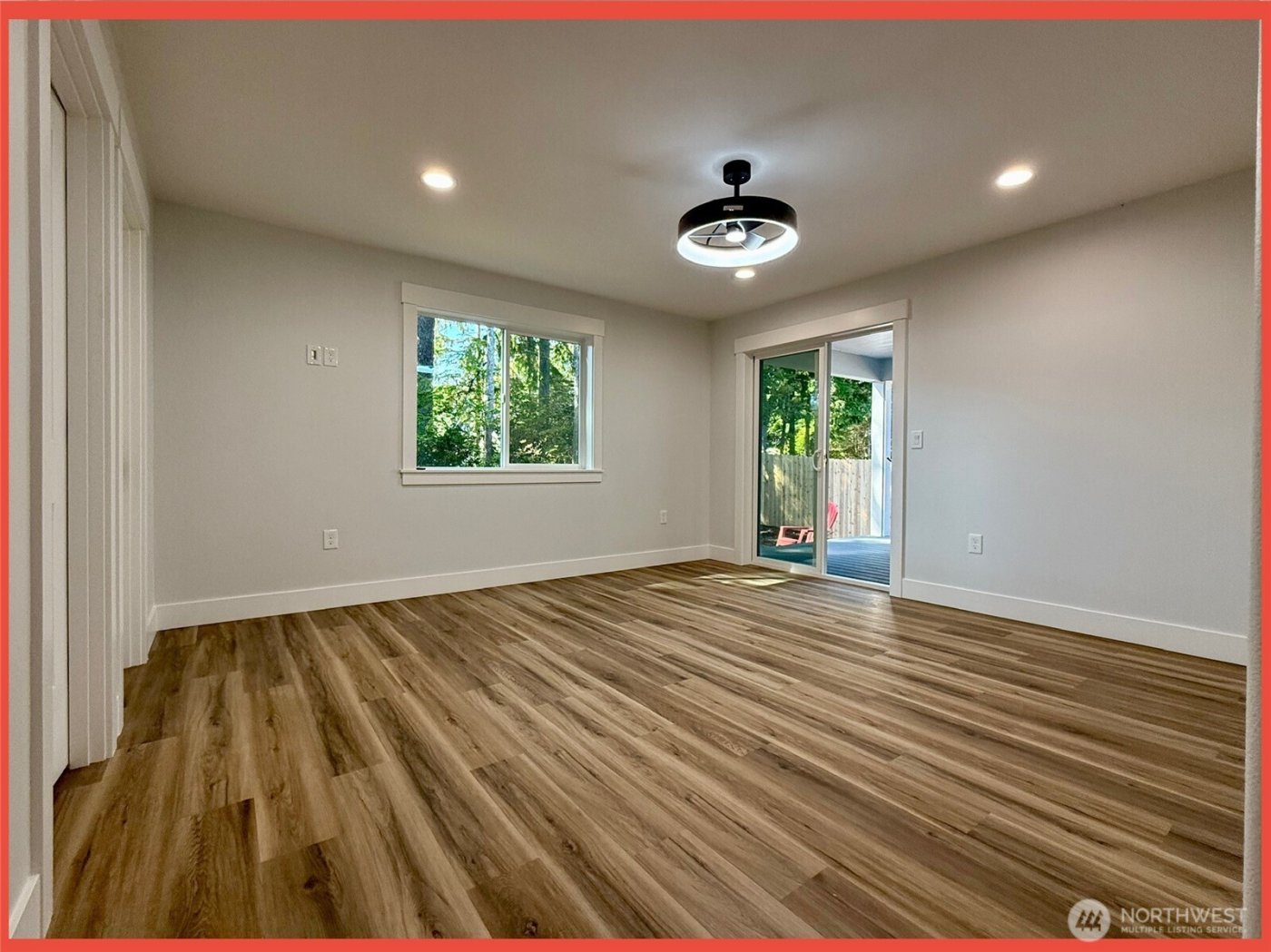 611 Weatherwax Loop NE, Ocean Shores, WA 98569